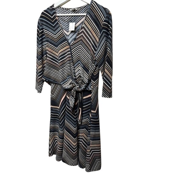 Cato Dress Womens Large Flare Brown Blue Chevron Striped V Neck Work Fall Casual - Picture 4 of 11